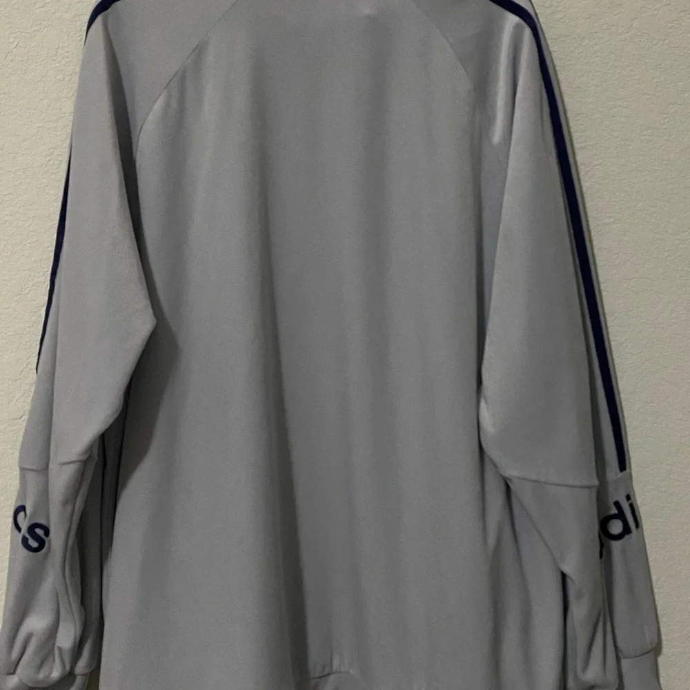 ADIDAS ORIGINALS 90’s ARCHIVE RETRO VELOUR LOGO HALF ZIP GRAY BLUE SWEATSHIRT XL